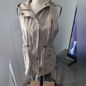 Women's Tan Utility Vest